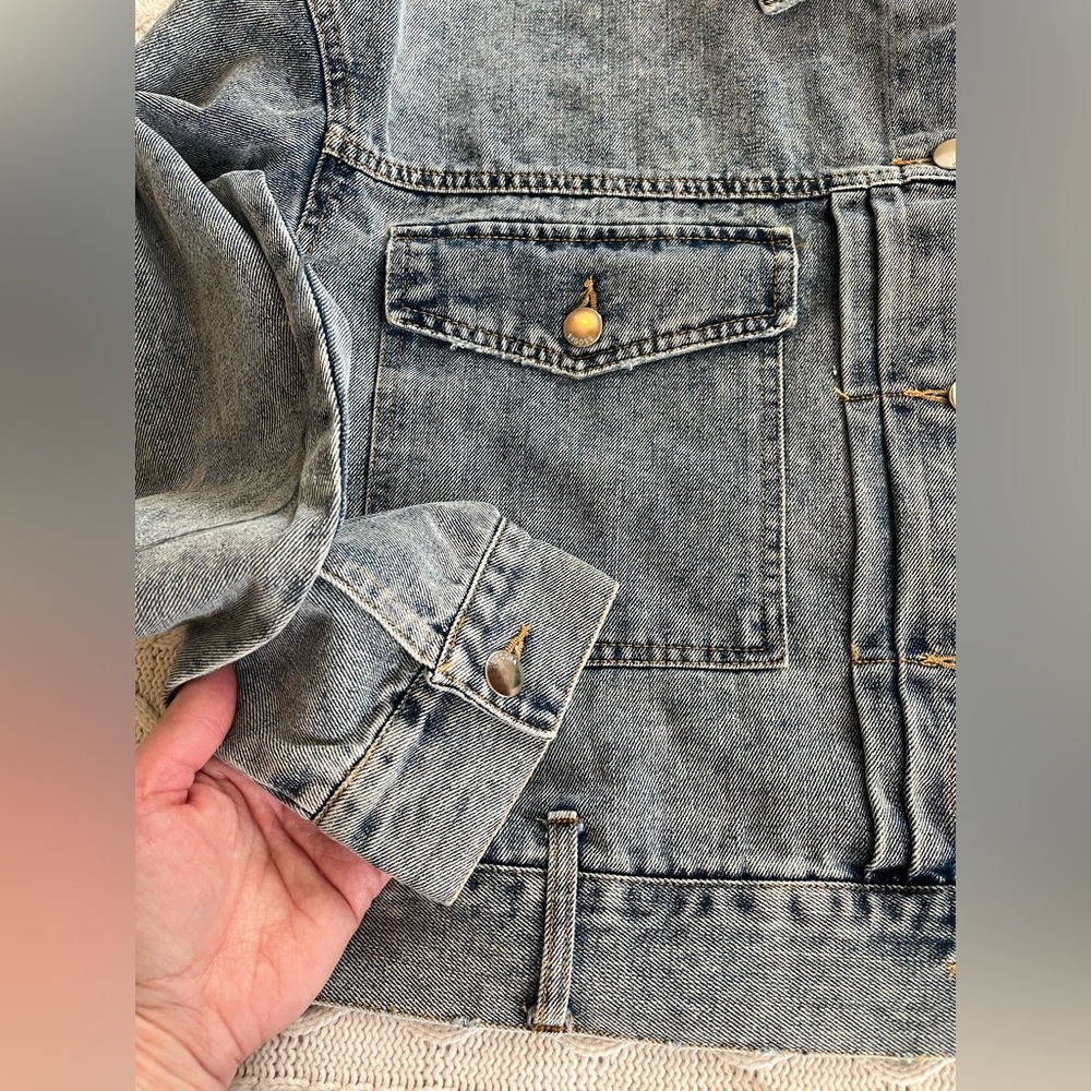 Vigoss Medium Blue Wash Denim Jacket for Women Size Large - Picture 13 of 16